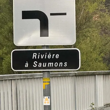 Yourtes De L Oeil D Aigle Au Bord De L Allier Mazeyrat-d'Allier